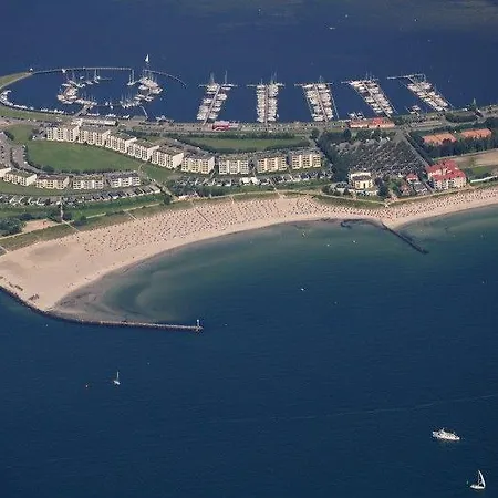 Direkt-Am-Suedstrand Burgtiefe auf Fehmarn Exterior photo